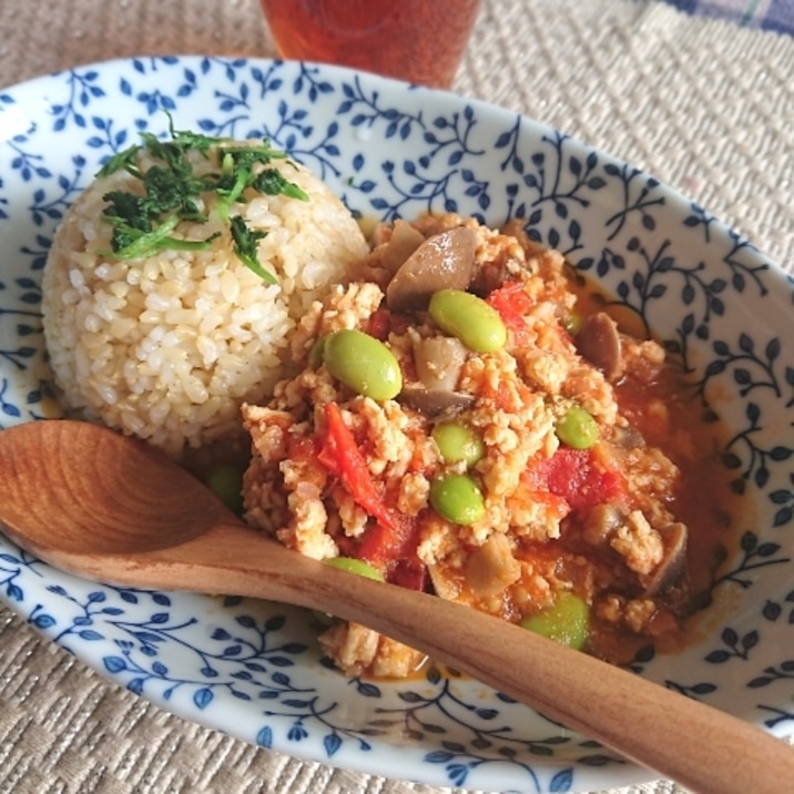 高リコピントマトと丹波しめじの夏カレー